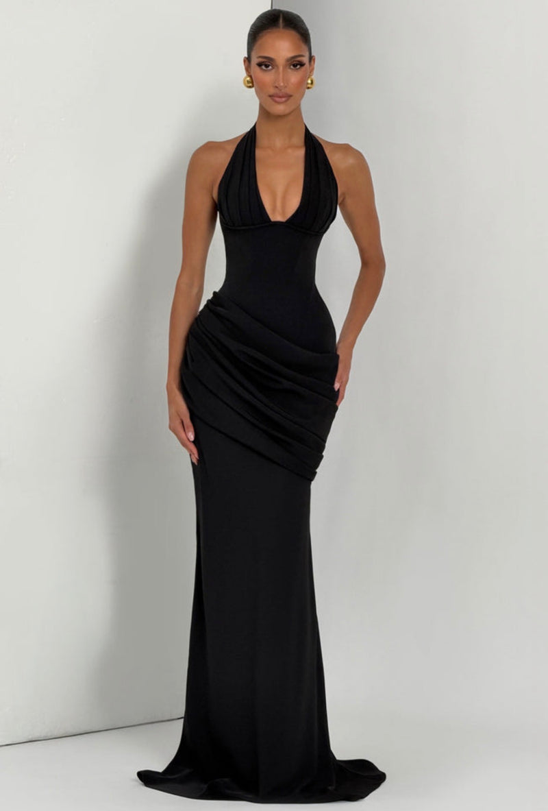 The Nehemia Maxi in Black