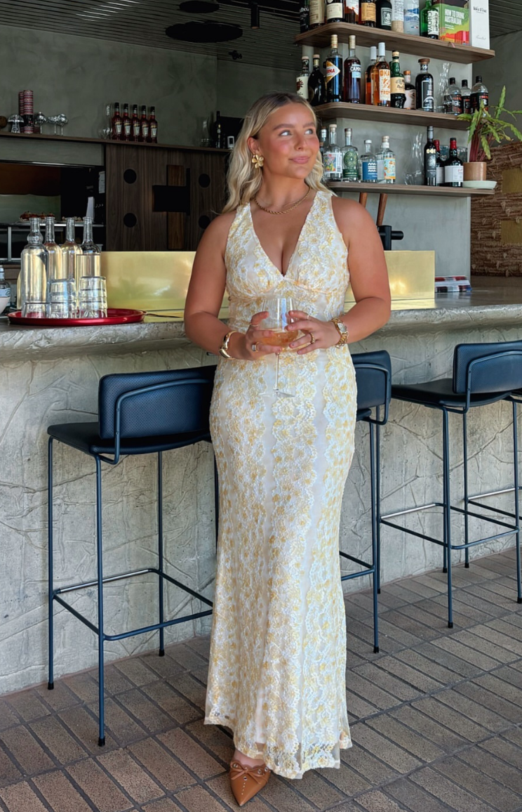 Farida Maxi in Yellow Lace