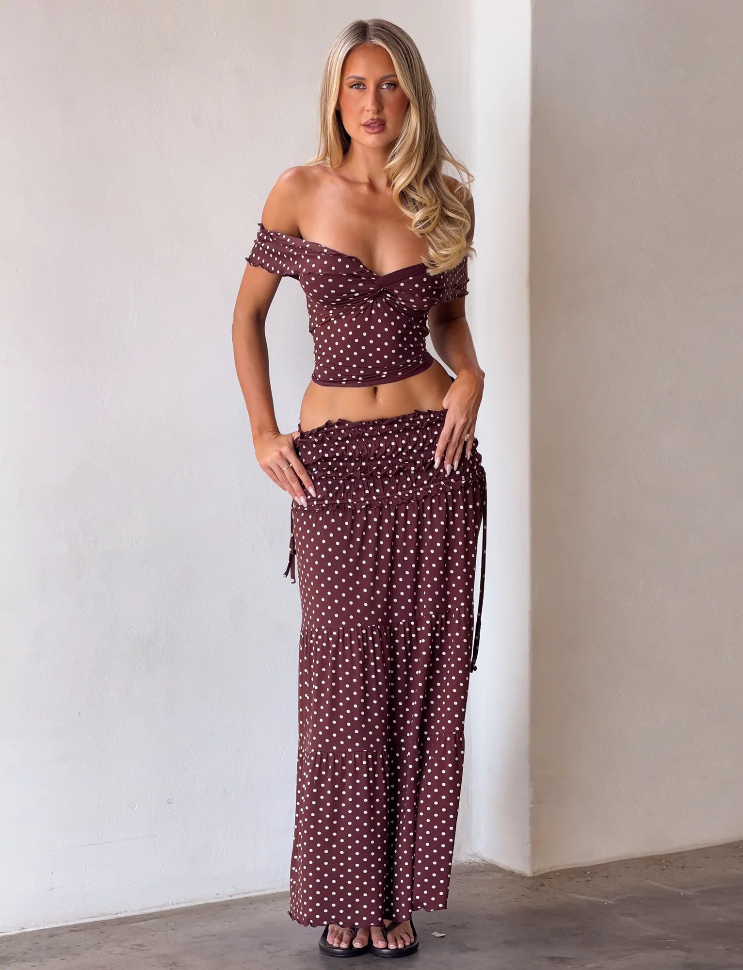 Denali Maxi Set in Brown Polka