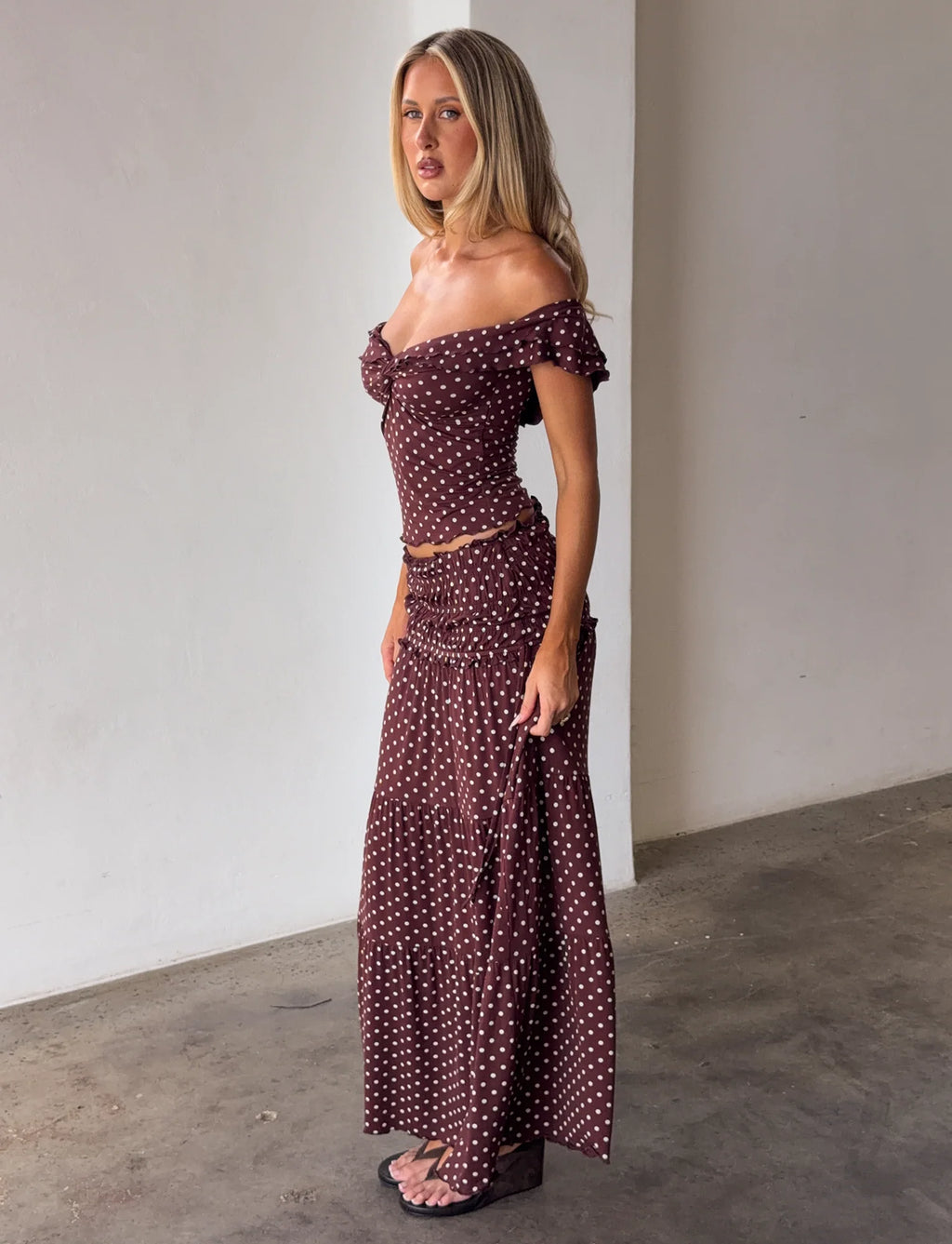 Denali Maxi Set in Brown Polka