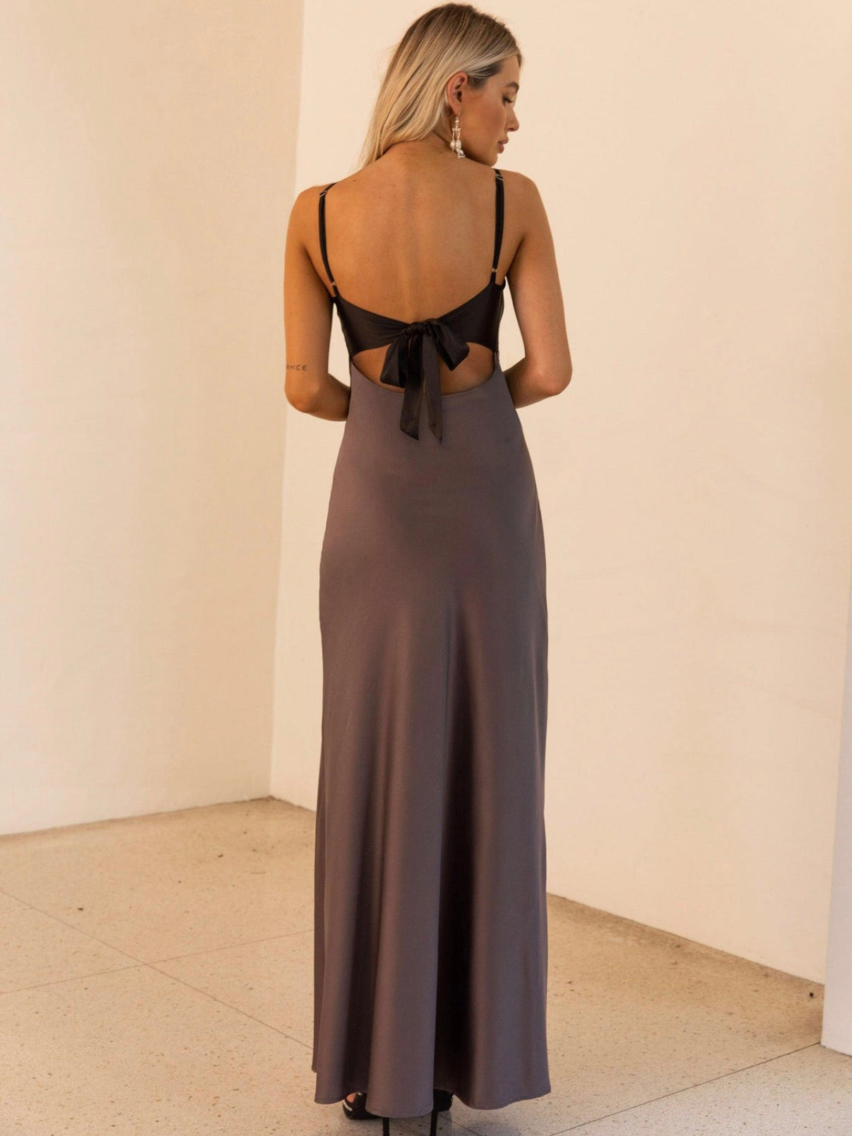 Flora Maxi in Steel