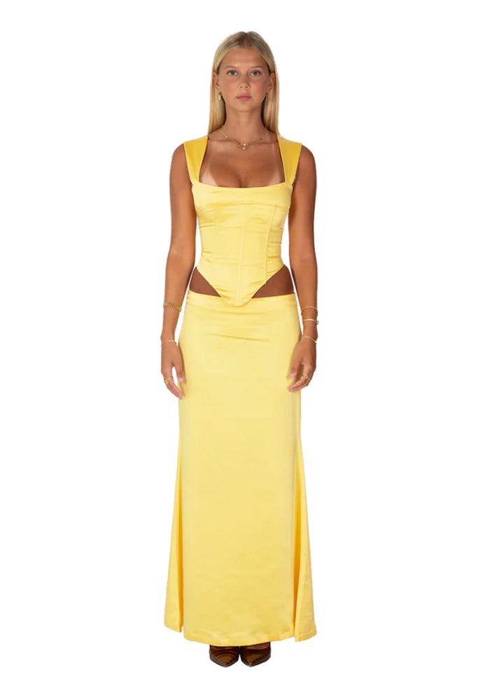 Valerie set in Daffodil