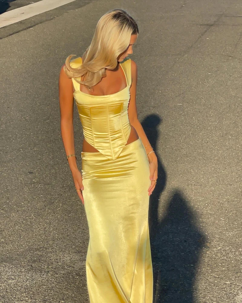 Valerie set in Daffodil