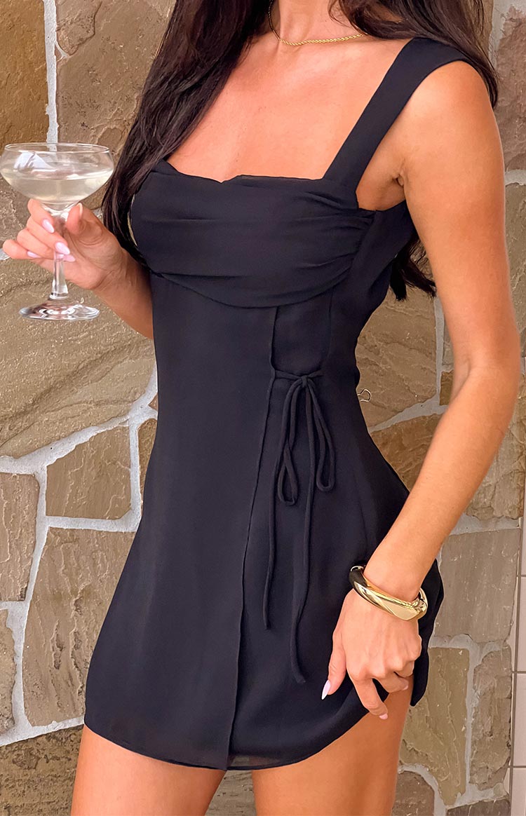 Avi Mini in Black